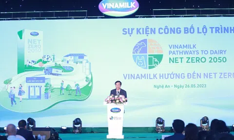 Vinamilk là Công ty sữa đầu tiên tại Việt Nam có nhà máy và trang trại đạt chứng nhận trung hòa Carbon