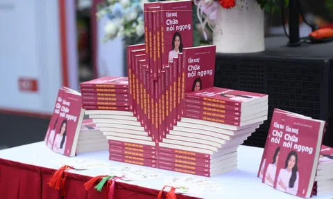 Hơn 400 khách tham dự tọa đàm ra mắt 2 cuốn sách của MC Thanh Mai