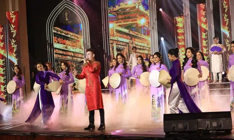 Những màn trình diễn ấn tượng của Hồ Nhật Huy trong đêm chung kết Hoa hậu Doanh nhân Châu Á Việt Nam 2022