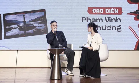 Đạo diễn Phạm Vĩnh Khương xuất hiện với tư cách diễn giả tại Đại học Duy Tân
